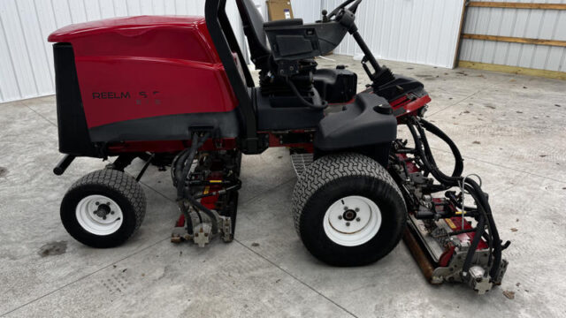 Toro-Reelmaster-5510H-Diesel-2WD-Hybrid-Electric-Cutting-Units-2-800×600-1-1
