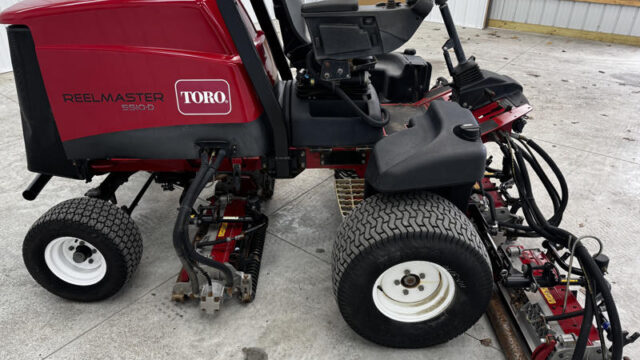 Toro-Reelmaster-5510H-Diesel-2WD-Hybrid-Electric-Cutting-Units-4-800×600-1
