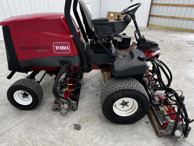Toro-Reelmaster-5510H-Diesel-2WD-Hybrid-Electric-Cutting-Units-4-800×600-1