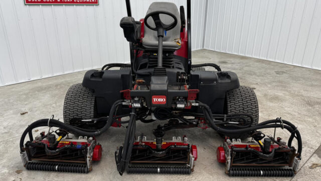 Toro-Reelmaster-5510H-Diesel-2WD-Hybrid-Electric-Cutting-Units-6-800×600-1-1