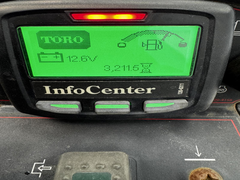 Toro-Reelmaster-5510H-Diesel-2WD-Hybrid-Electric-Cutting-Units-9-800×600-1