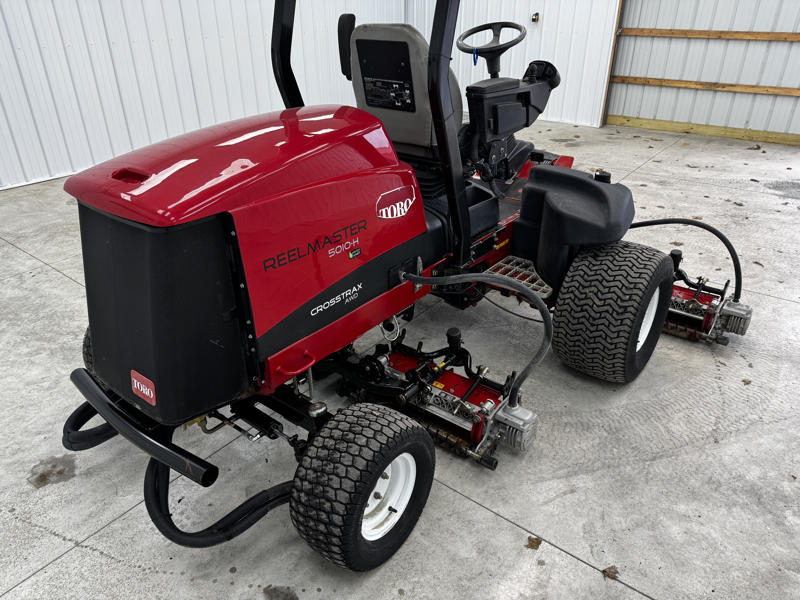 Toro-Reelmaster-5510H-Diesel-4WD-Hybrid-Electric-Cutting-Units-3-800×600-1