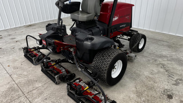 Toro-Reelmaster-5510H-Diesel-4WD-Hybrid-Electric-Cutting-Units-6-800×600-1
