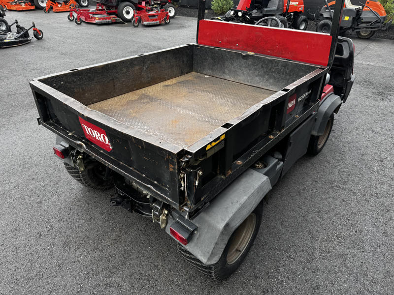 Toro-Workman-HDX-Gas-2WD-Utility-Vehicle-2-800×600-1