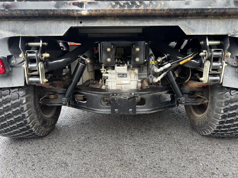 Toro-Workman-HDX-Gas-2WD-Utility-Vehicle-3-800×600-1