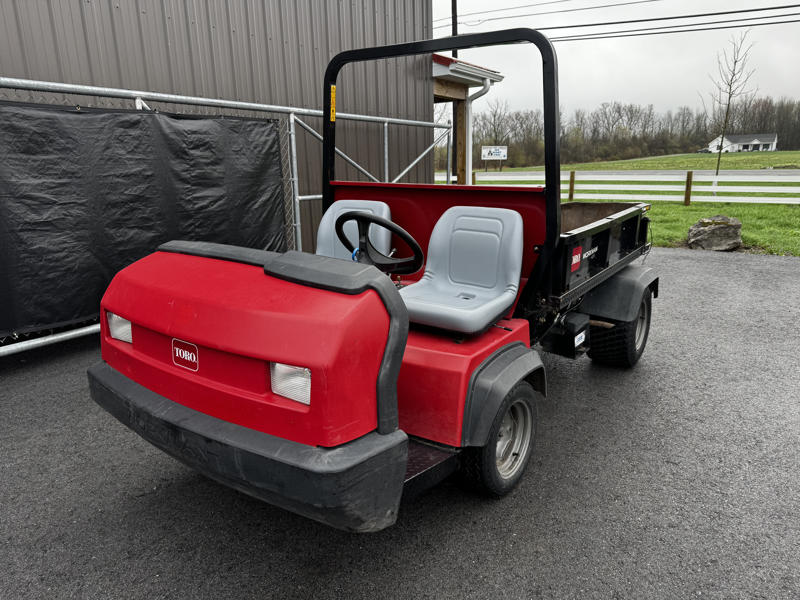 Toro-Workman-HDX-Gas-2WD-Utility-Vehicle-6-800×600-1