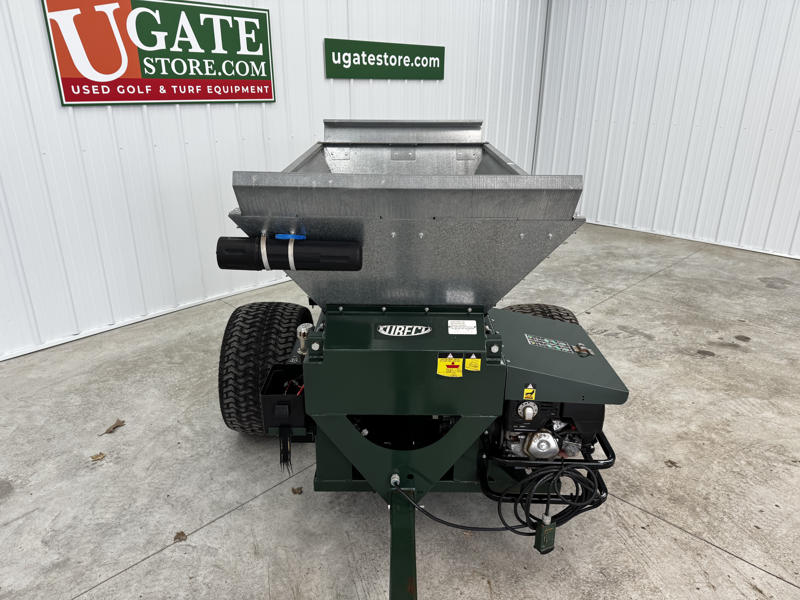 Turfco-Widespin-1530-Broadcast-Pull-Behind-Top-Dresser-1-800×600-1