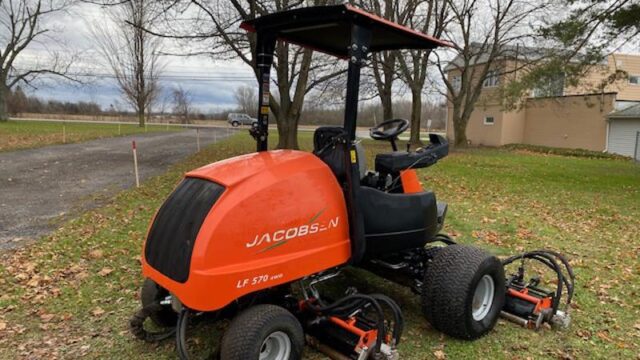 2013-Jacobsen-LF570-Diesel-4WD-Fairway-Mower-1-800×600-1