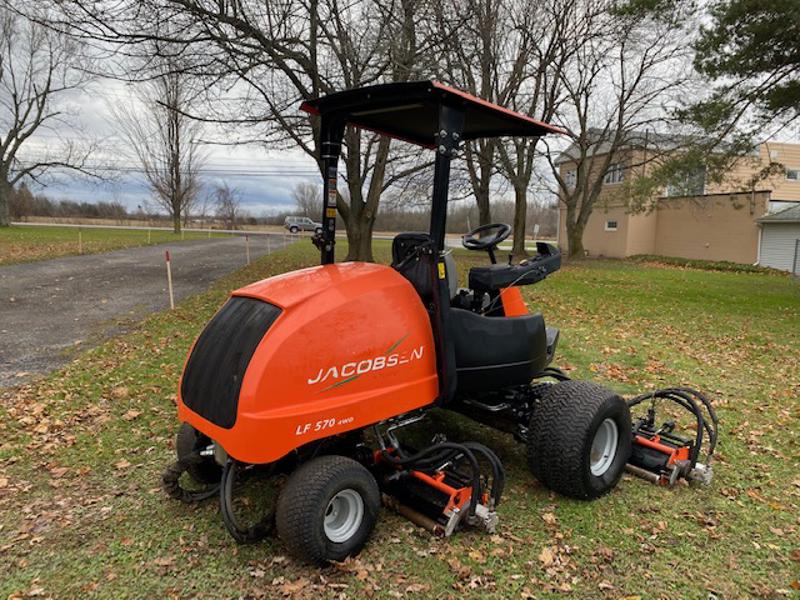 2013-Jacobsen-LF570-Diesel-4WD-Fairway-Mower-1-800×600-1
