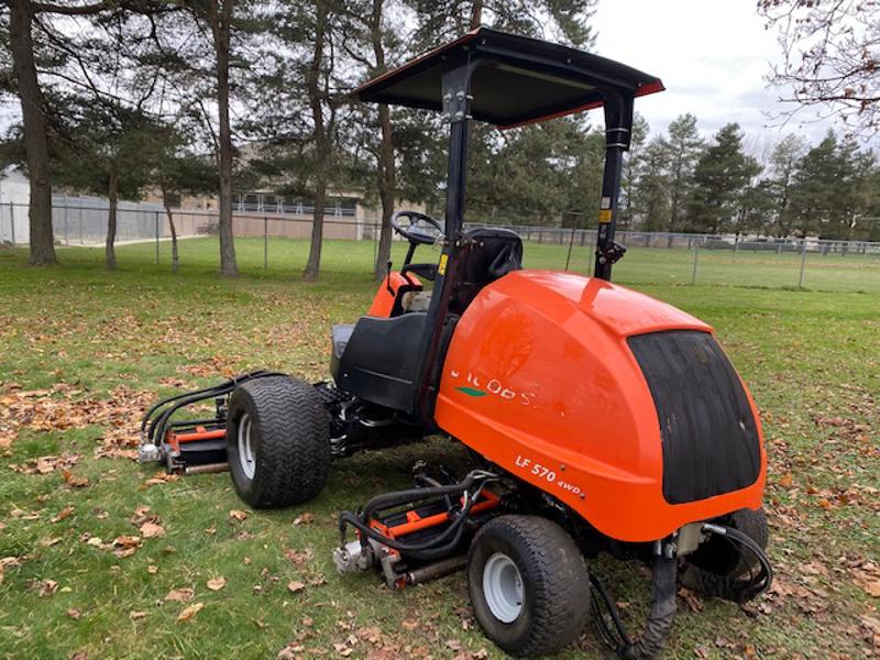 2013-Jacobsen-LF570-Diesel-4WD-Fairway-Mower-2-800×600-1