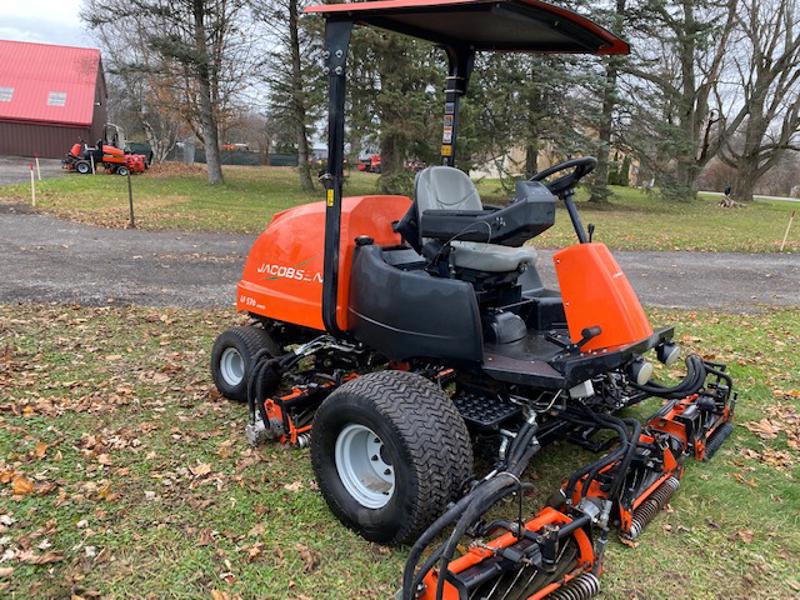 2013-Jacobsen-LF570-Diesel-4WD-Fairway-Mower-4-800×600-1