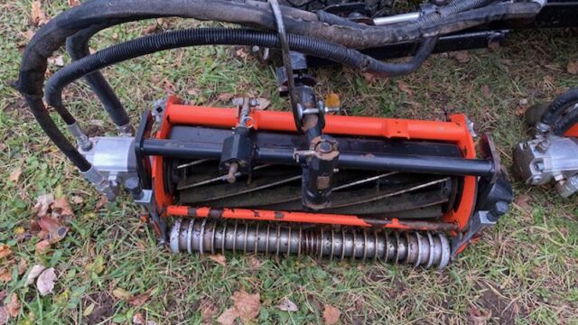 2013-Jacobsen-LF570-Diesel-4WD-Fairway-Mower-5-800×600-1