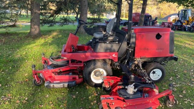 2013-Toro-Groundsmaster-4000-Diesel-4WD-Wide-Area-Mower-1-800×600-1