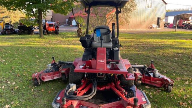 2013-Toro-Groundsmaster-4000-Diesel-4WD-Wide-Area-Mower-10-800×600-1