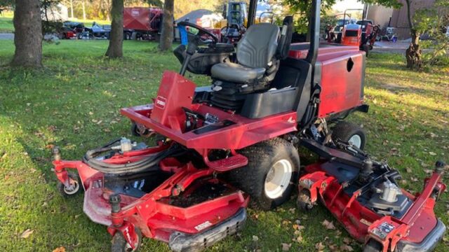 2013-Toro-Groundsmaster-4000-Diesel-4WD-Wide-Area-Mower-2-800×600-1