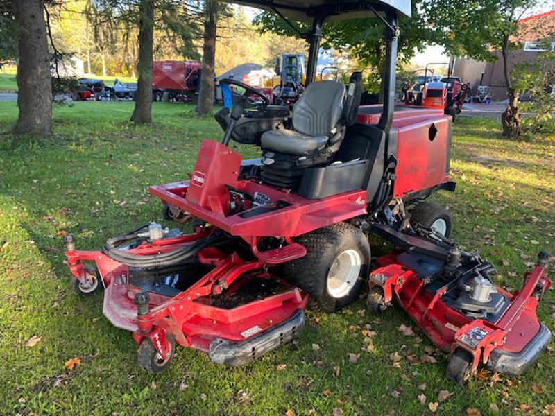 2013-Toro-Groundsmaster-4000-Diesel-4WD-Wide-Area-Mower-2-800×600-1