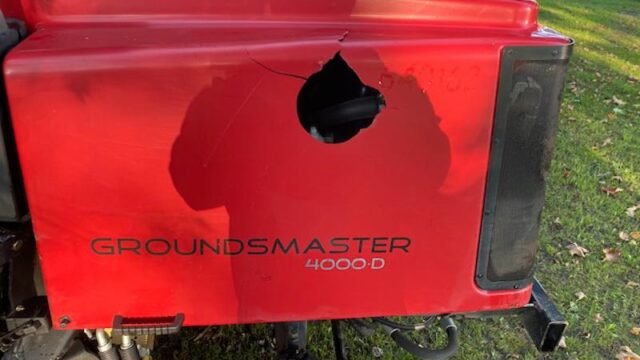 2013-Toro-Groundsmaster-4000-Diesel-4WD-Wide-Area-Mower-8-800×600-1