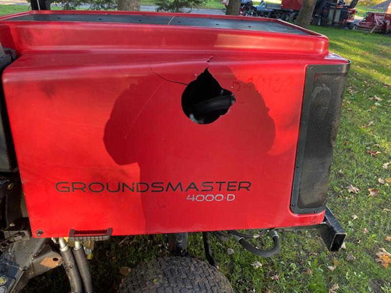 2013-Toro-Groundsmaster-4000-Diesel-4WD-Wide-Area-Mower-8-800×600-1