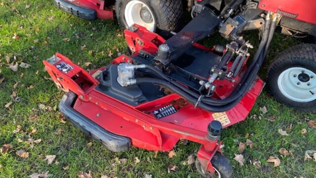 2013-Toro-Groundsmaster-4000-Diesel-4WD-Wide-Area-Mower-9-800×600-1