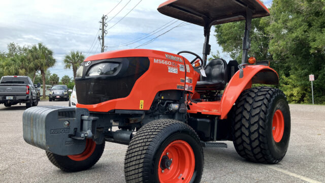 2021_Kubota_M5660SU_Tractor_statewideturf_500M-041-2