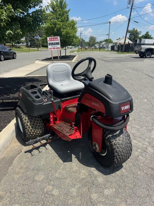 3902