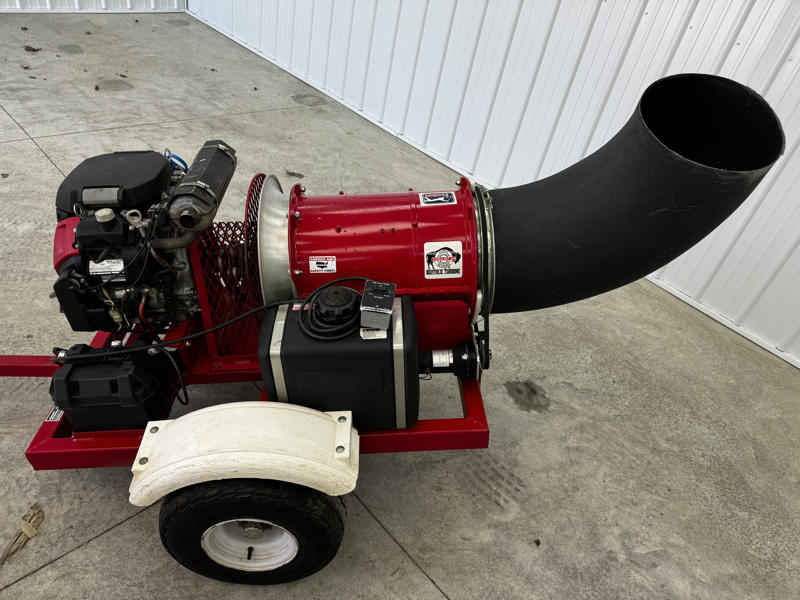 Buffalo-Pull-Behind-Debris-Blower-2-800×600-1