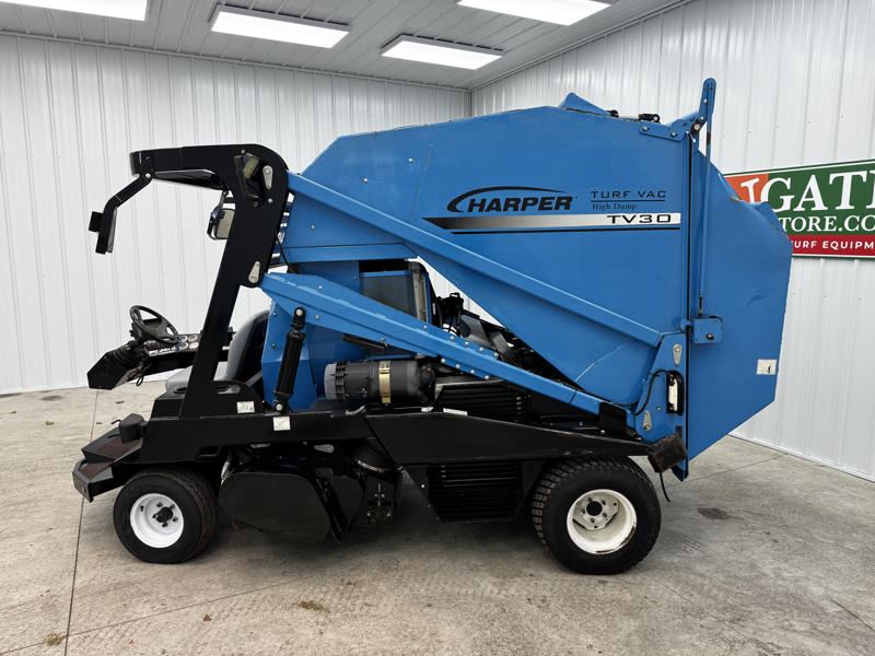 Harper-TV30-Turf-Vacuum-Sweeper-5-800×600-1