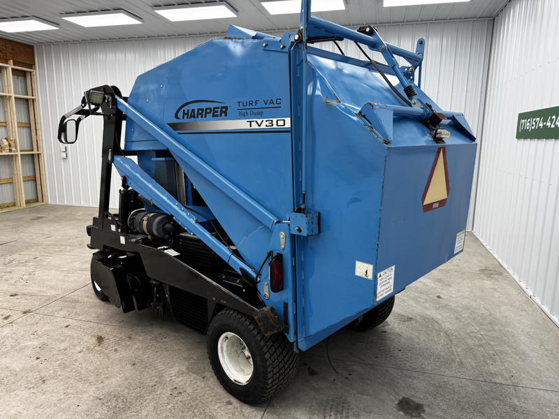 Harper-TV30-Turf-Vacuum-Sweeper-6-800×600-1