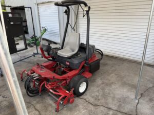 2005 toro 3250 with v-cuts