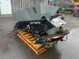 turfco Widespin 1530 Broadcast Utility Mounted Top Dresser