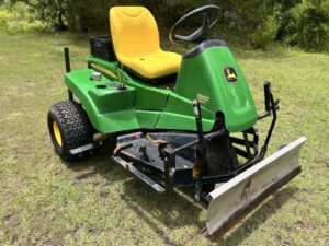 2017 John Deere 1200H Bunker Trap Rake