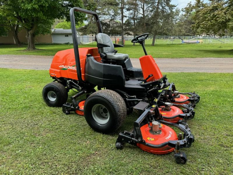 Jacobsen-AR522-Diesel-4WD-Contouring-Mower-5-800×600-1-1