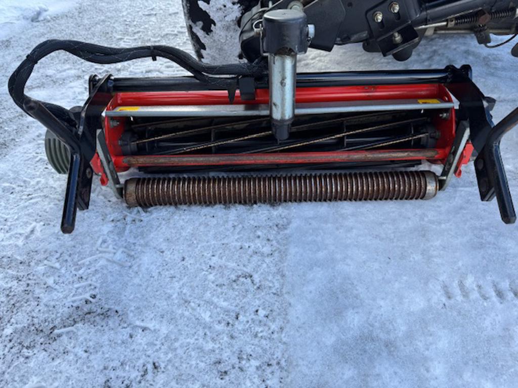Jacobsen-Eclipse-322-Hydraulic-Free-3WD-Diesel-Riding-Greens-Mower-5-1024×768-1