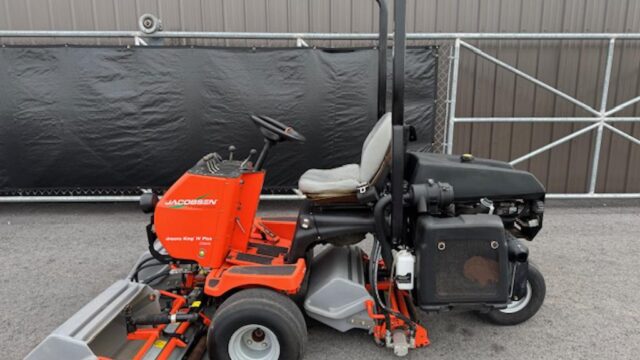Jacobsen-Greens-King-IV-Diesel-Greens-Mower-3-1024×768-1
