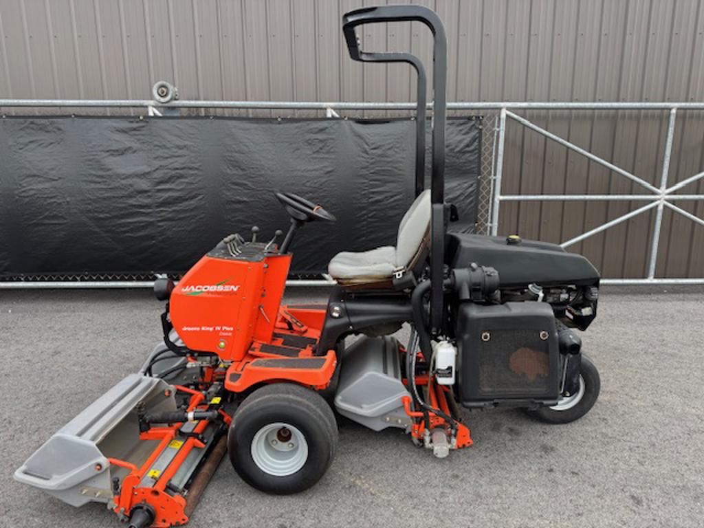 Jacobsen-Greens-King-IV-Diesel-Greens-Mower-3-1024×768-1