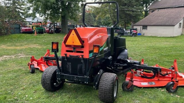 Jacobsen-HR9016-Turbo-Diesel-4WD-Wide-Area-Mower-5-800×600-1