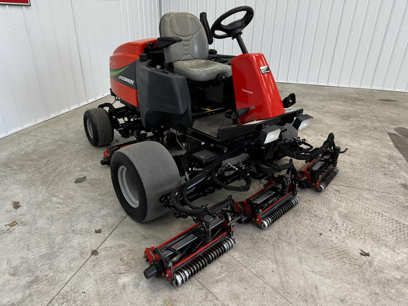 Jacobsen-LF-1880-Diesel-4WD-Fairway-Mower-3-800×600-1