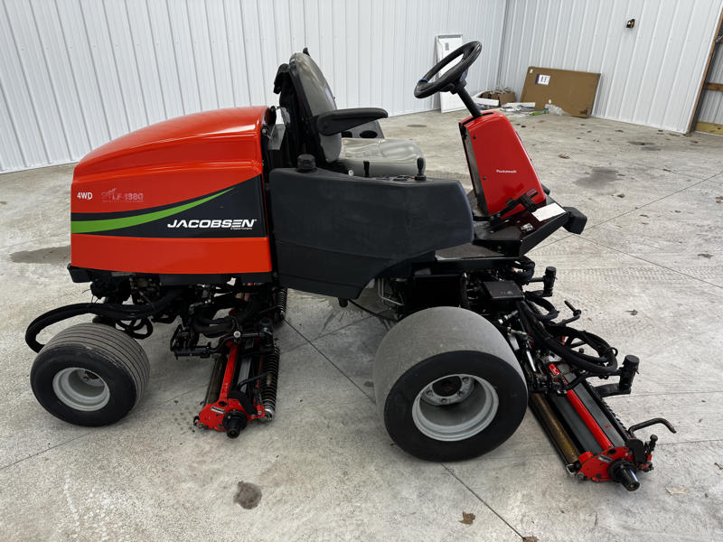 Jacobsen-LF-1880-Diesel-4WD-Fairway-Mower-4-800×600-1