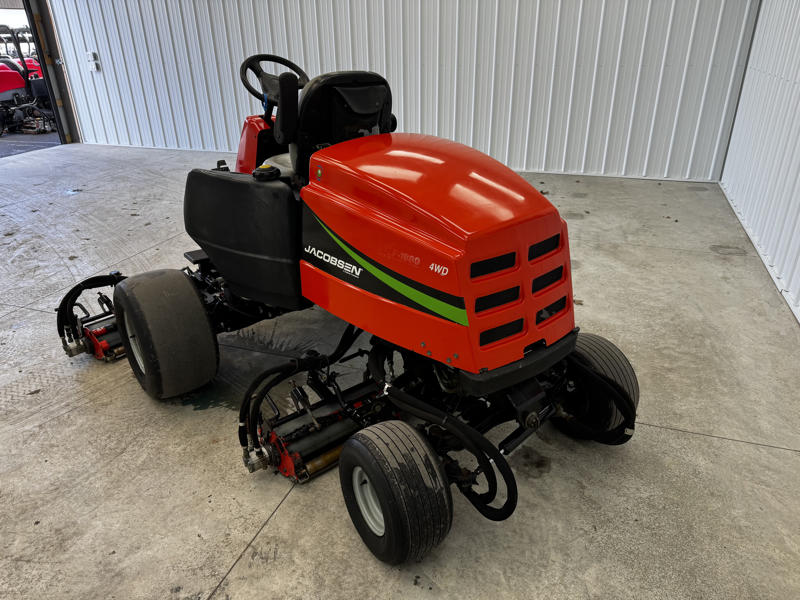 Jacobsen-LF-1880-Diesel-4WD-Fairway-Mower-5-800×600-1