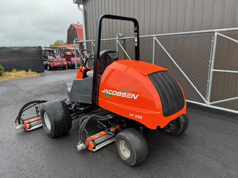 Jacobsen-LF-550-Diesel-2WD-Fairway-Mower-4-800×600-1