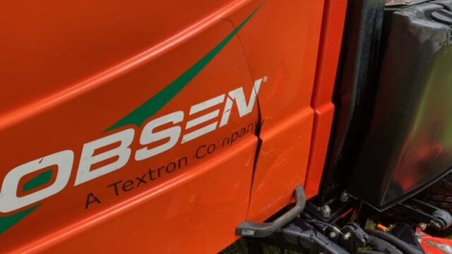 Jacobsen-R311-T-Diesel-4WD-Wide-Area-Mower-2-800×600-1