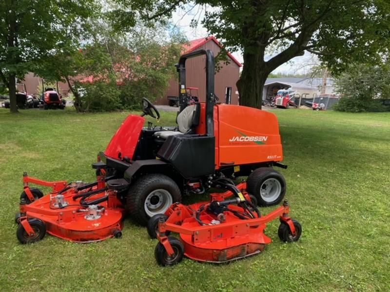 Jacobsen-R311-T-Diesel-4WD-Wide-Area-Mower-7-800×600-1