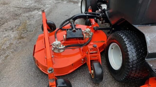 Jacobsen-R311-Turbo-Diesel-4WD-Wide-Area-Mower-2-800×600-1