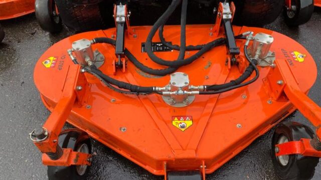 Jacobsen-R311T-Diesel-4WD-Wide-Area-Mower-10-800×600-1