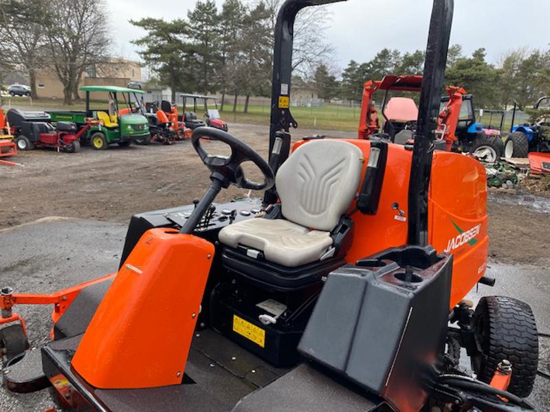 Jacobsen-R311T-Diesel-4WD-Wide-Area-Mower-11-800×600-1