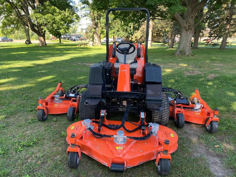 Jacobsen-R311T-Diesel-4WD-Wide-Area-Mower-3-800×600-1-1