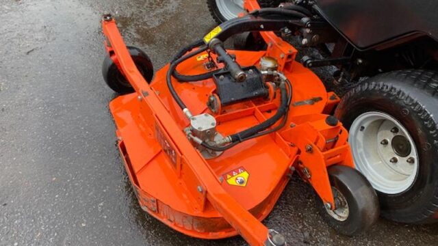Jacobsen-R311T-Diesel-4WD-Wide-Area-Mower-7-800×600-1