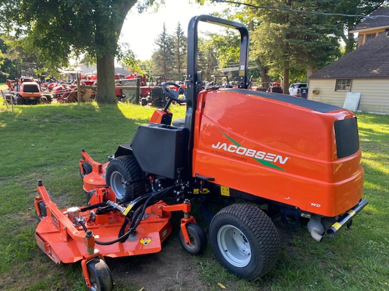 Jacobsen-R311T-Diesel-4WD-Wide-Area-Mower-8-800×600-1-1