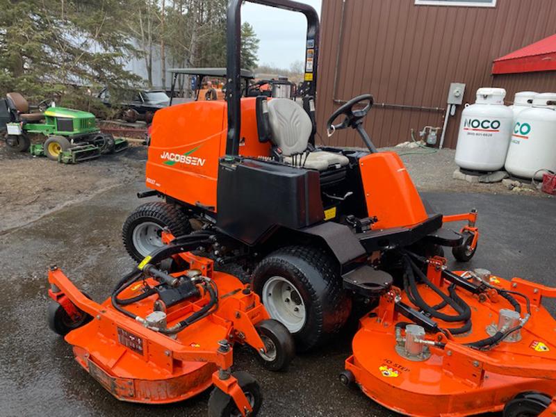 Jacobsen-R311T-Diesel-4WD-Wide-Area-Mower-8-800×600-1