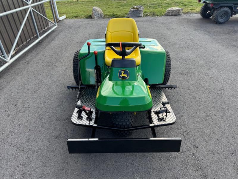 John-Deere-1200A-Bunker-And-Field-Rake-1-800×600-1